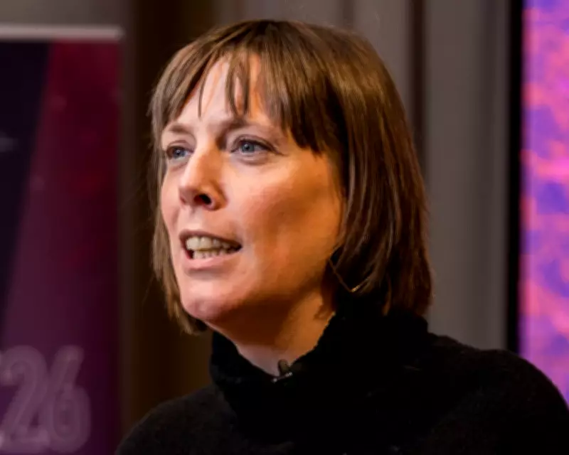 Three Labour Ministers Resign, Urge Starmer to Step Down