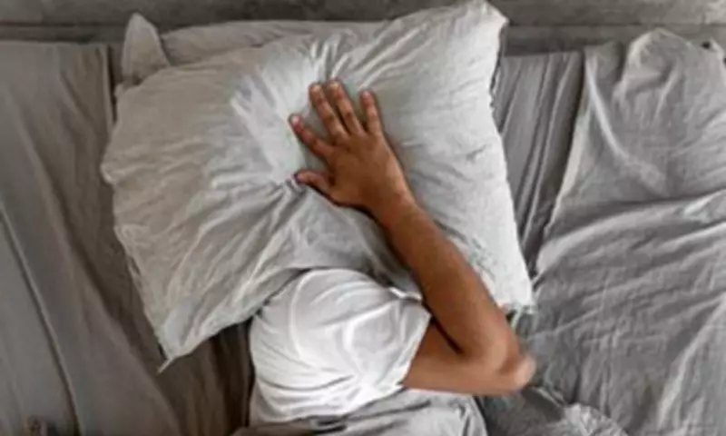 Too Much or Too Little Sleep Accelerates Biological Ageing, Study Finds