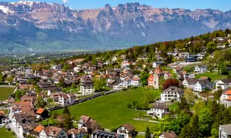 Top 10 Tax-Free Countries for Expats: Earn Up to £7,160 Monthly
