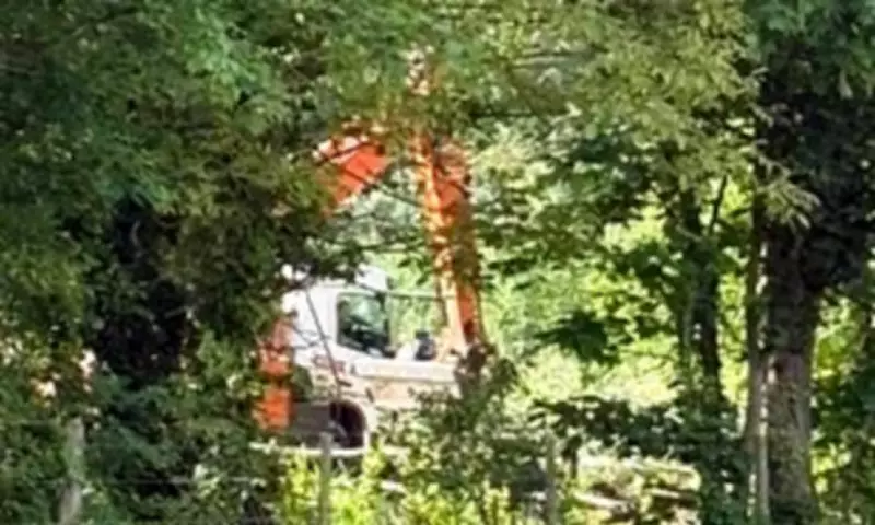 Traveller 'Land Grabs' Feared Over Bank Holiday as Councils on Alert