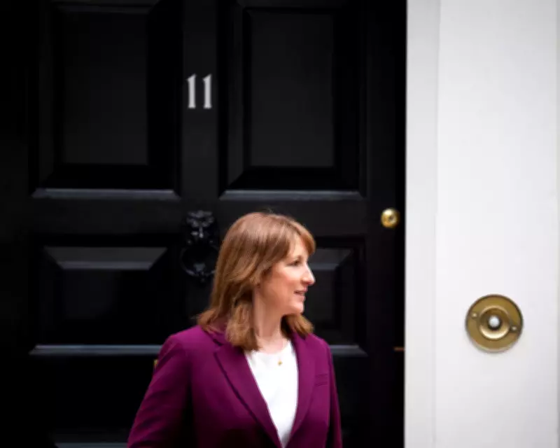 UK Borrowing Hits £24.3bn in April as Retail Sales Drop