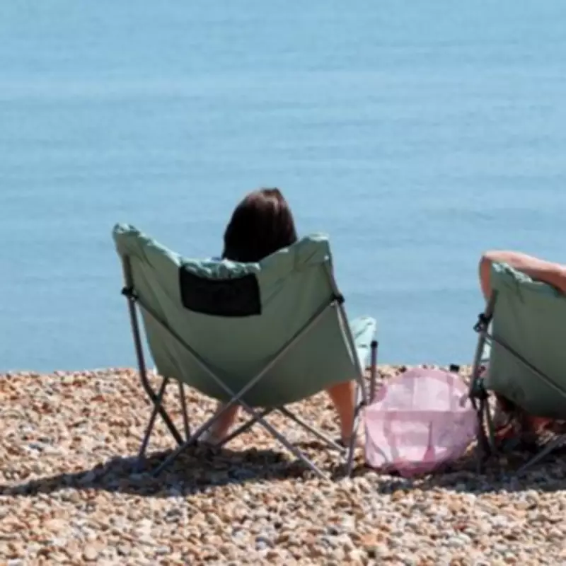 UK Braces for 35C Heatwave: Health Warnings Issued for Bank Holiday