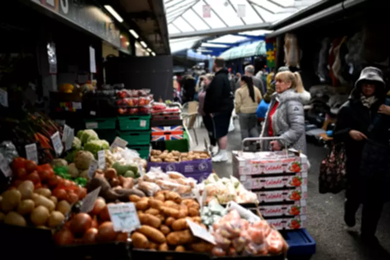 UK Consumer Confidence Plunges Most Since Ukraine War Start
