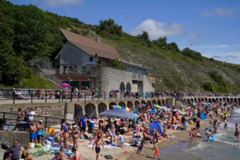 UK Heat Health Alerts Upgraded to Amber as Temperatures Could Hit 33C