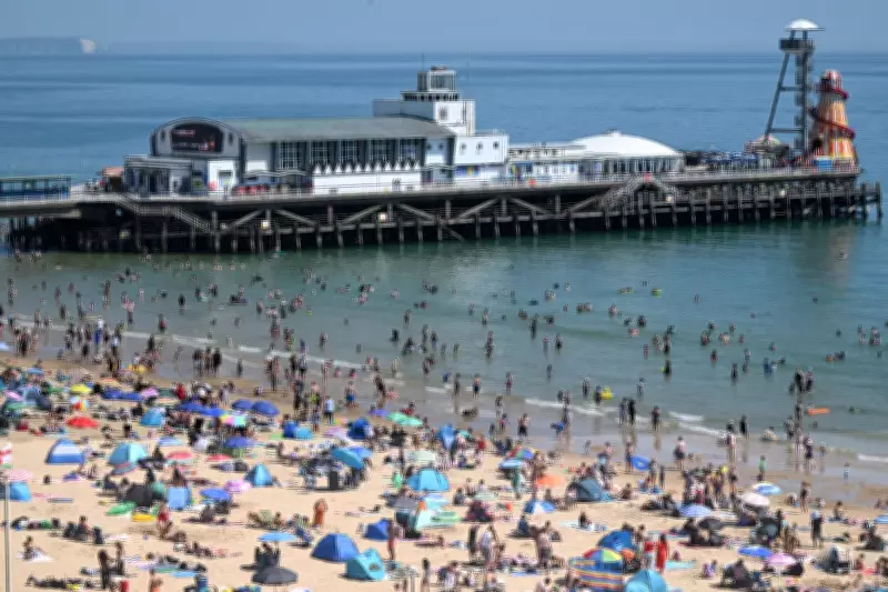 UK Heatwave Continues: Record 35°C at Kew Gardens, Amber Alerts Issued