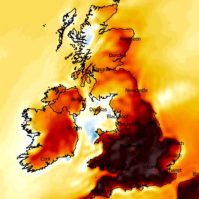 UK Heatwave: Met Office Forecasts 33C Bank Holiday Weekend