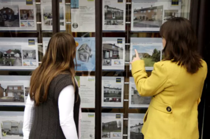 UK Homeowners Struggling to Sell: Overpricing Is Common Mistake