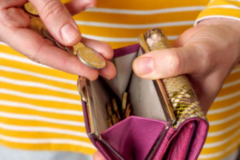 UK Households Stockpile Cash and Supplies for Emergencies