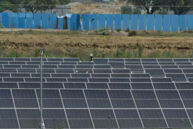 UK Launches $300M Renewable Energy Fund for India's Clean Power