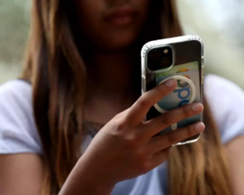 UK Minister Visits Australia to Learn from Social Media Crackdown