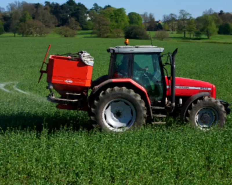 UK Mulls Suspending Carbon Tax on Fertiliser to Curb Food Inflation