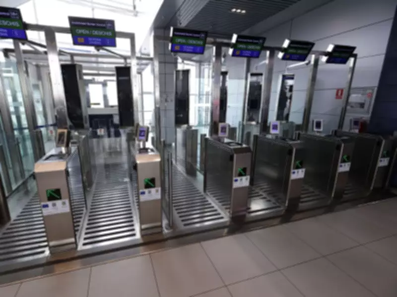 UK Tourists Warned to Arrive 3 Hours Early for EU Flights Due to Biometric Delays