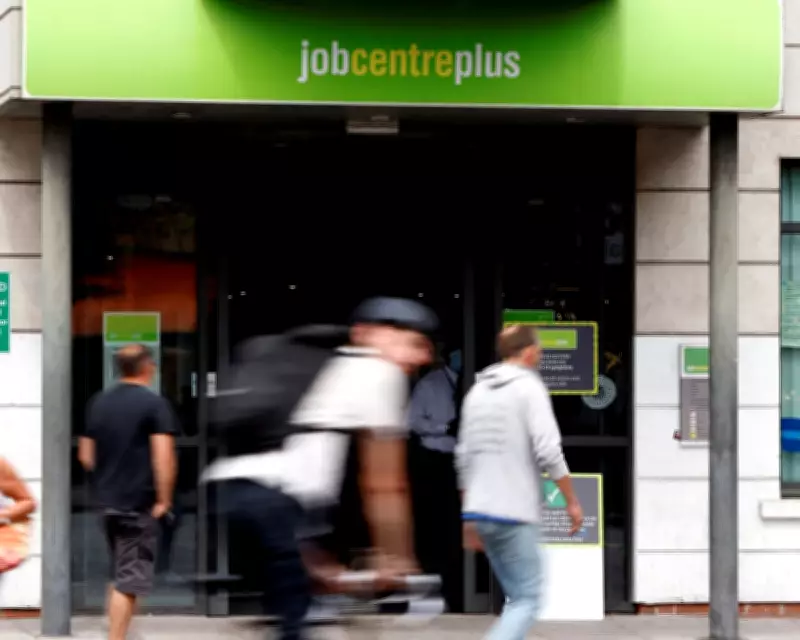 UK Unemployment Unexpectedly Rises to 5% Amid Iran War Impact
