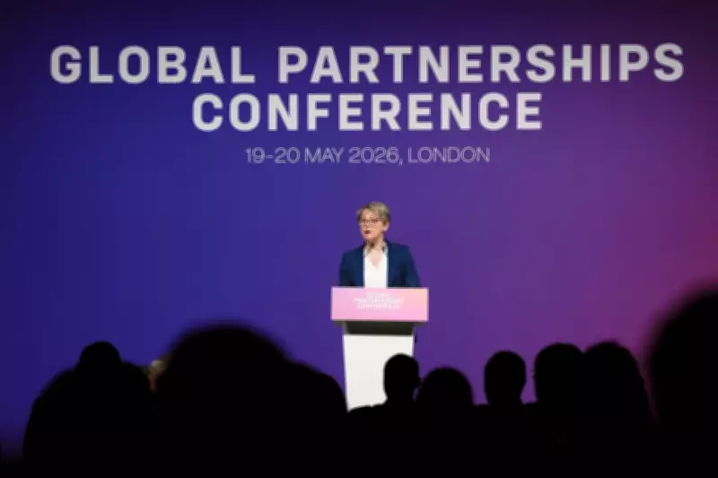 UK Warns of Global Food Crisis Over Iran Strait Blockade at Aid Conference