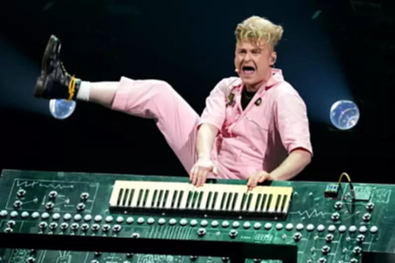 UK's Eurovision Entry Look Mum No Computer Sparks Backlash as 'Worst Ever'