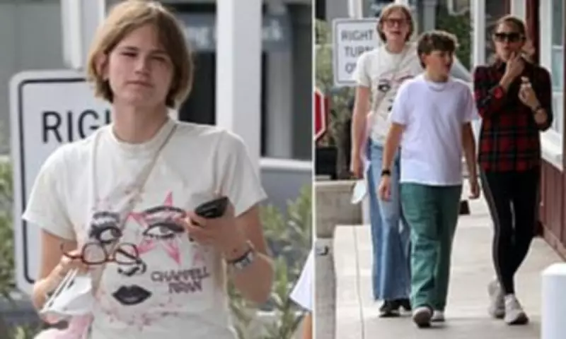 Violet Affleck Spotted in LA Without Mask for First Time in Months