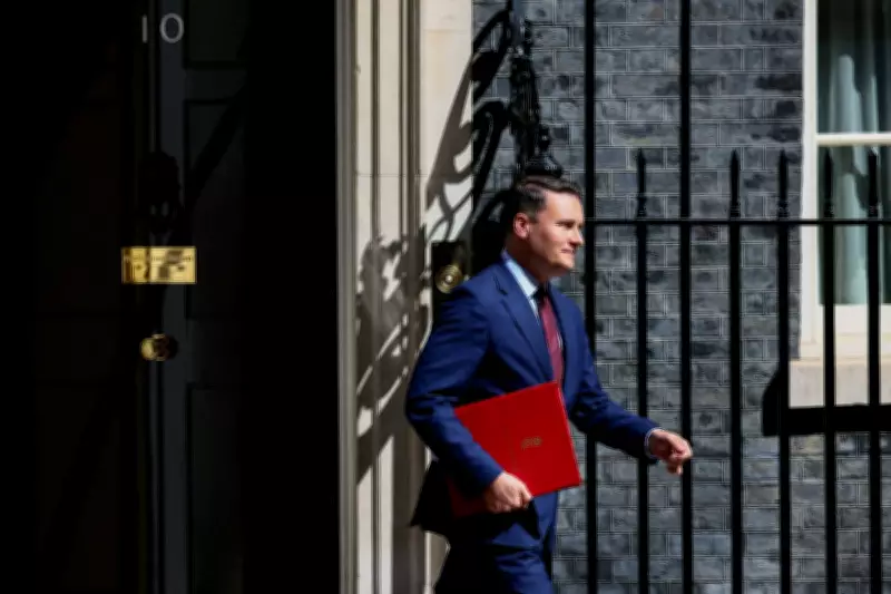 Wes Streeting Resigns, Accuses Starmer of 'Vacuum' Over 'Vision'