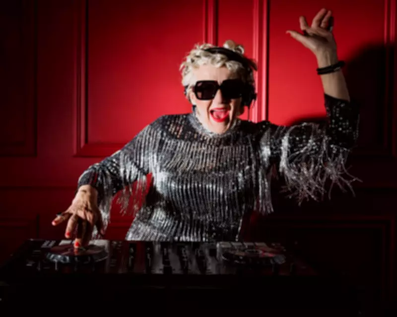 Why All the Best Party Tunes Come From 1989: A Playlist Struggle