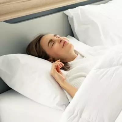 £16 Cooling Pillowcases That 'Stay Chilly' Praised by Heatwave Shoppers