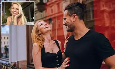 9 Questions to Ask Early in Dating to Avoid Wasting Time, Says Matchmaker