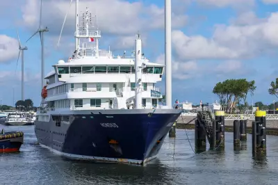 Hantavirus-Hit Cruise Ship Arrives in Rotterdam for Decontamination