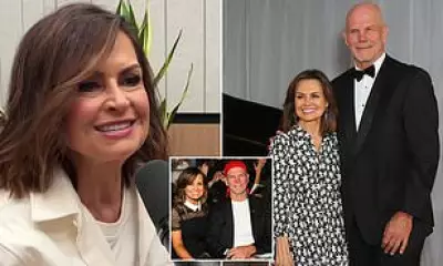 Lisa Wilkinson Reveals She Was Engaged When She Met Husband Peter FitzSimons