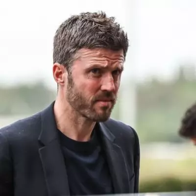 Man Utd risk losing Carrick to rivals if deal delayed, warns Stam