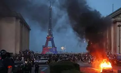 PSG Fan Dead, 400 Arrested in Violent French Riots After Champions League Win