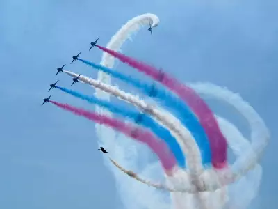 Red Arrows Flight Path This Weekend: Where to See the Iconic Display Team in the UK