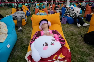 Seoul's Power Nap Contest Draws Hundreds of Sleep-Deprived Citizens