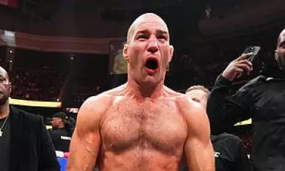 Strickland Regains UFC Middleweight Title in Split Decision Win Over Chimaev