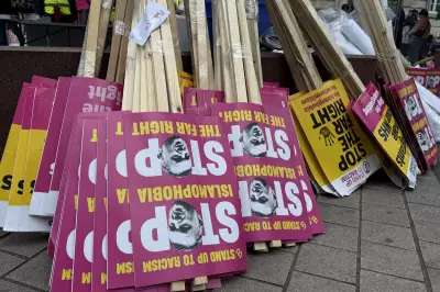 Tens of Thousands Rally in London for Two Major Protests Amid Huge Police Operation