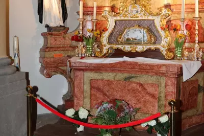 Thief Steals 800-Year-Old Saint’s Skull from Czech Church in Daylight