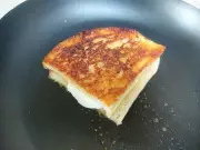 3-Ingredient Honey Butter Hack for Perfectly Crunchy Cheese Toasties