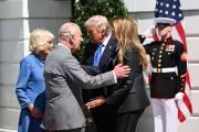 Americans Embrace Royalty 250 Years After Rejecting Monarchy
