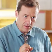 Ardal O'Hanlon Pays Tribute to Death in Paradise in New Novel