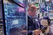 Asian Shares Rise on Hopes for Iran War Ceasefire Extension