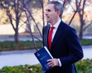 Australian Budget 2026: Chalmers Tackles Economic Anxieties Amid One Nation Rise