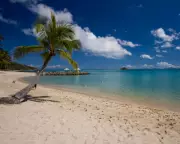 Australia's Great Barrier Reef Island Resorts Face Uncertain Future