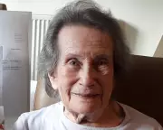 Beatrice Baxter, Chemistry Teacher and Gas Mask Developer, Dies at 102