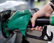 Biggest Drop in Petrol Purchases in Six Years Hits UK Retail Sales