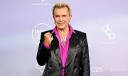 Billy Idol Rocks American Music Awards Red Carpet Before Lifetime Achievement Honor