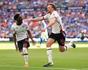 Bolton Promoted to Championship After Dominant Playoff Final Win Over Stockport