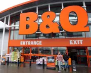 B&Q Owner Kingfisher Sees Sales Dip Due to Wet Easter, Hopes for Heatwave Boost