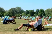 Britain Set for Bank Holiday Sunshine with Temperatures Reaching Mid-20s