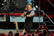 Bruce Springsteen Snubs Chris Christie's High-Five Attempt at NYC Concert