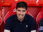 Collymore Backs Iraola as Ideal Liverpool Replacement for Slot
