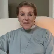 Dame Julie Andrews, 90, Makes Rare Appearance for Parkinson's Awareness