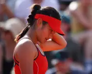Emma Raducanu Crashes Out of French Open First Round in Straight Sets