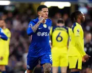 Fernández and Chelsea Sink Spurs as Survival Battle Goes to Final Day